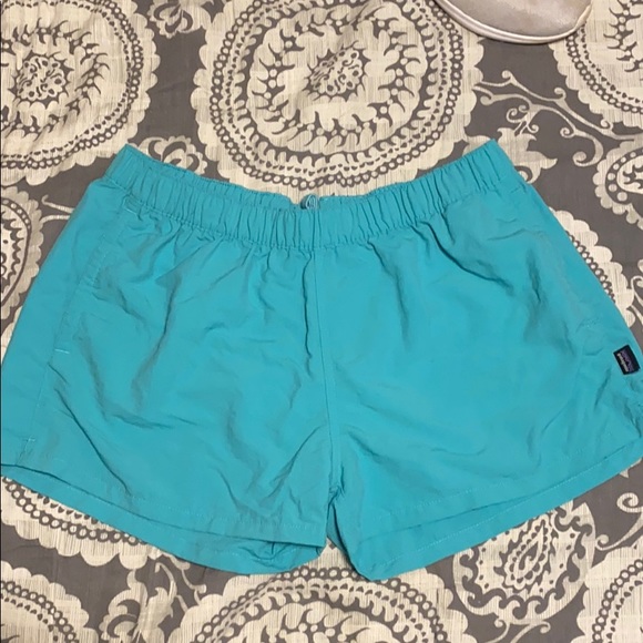 Patagonia Pants - Women’s patagonia teal barely baggies shorts